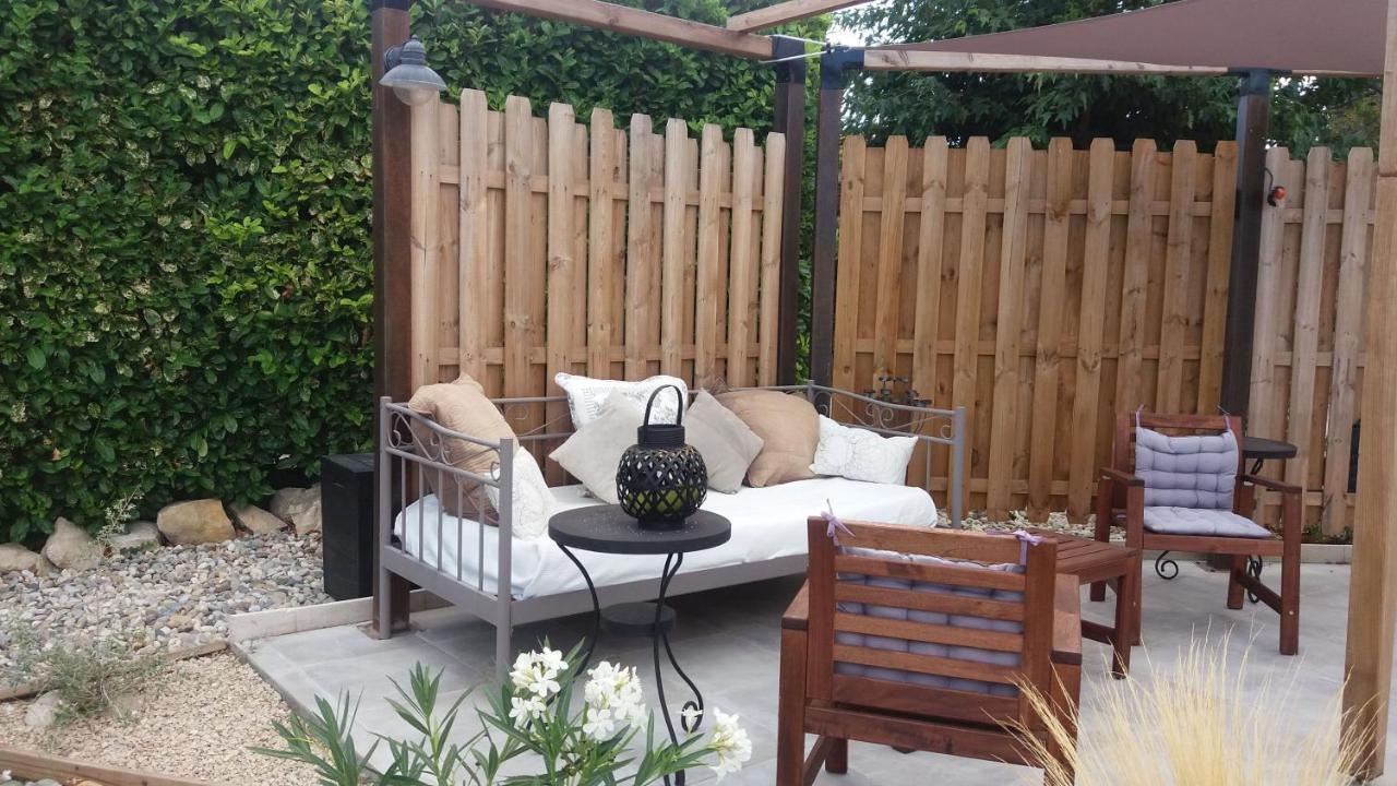 L'En Haut Aramon Exterior foto