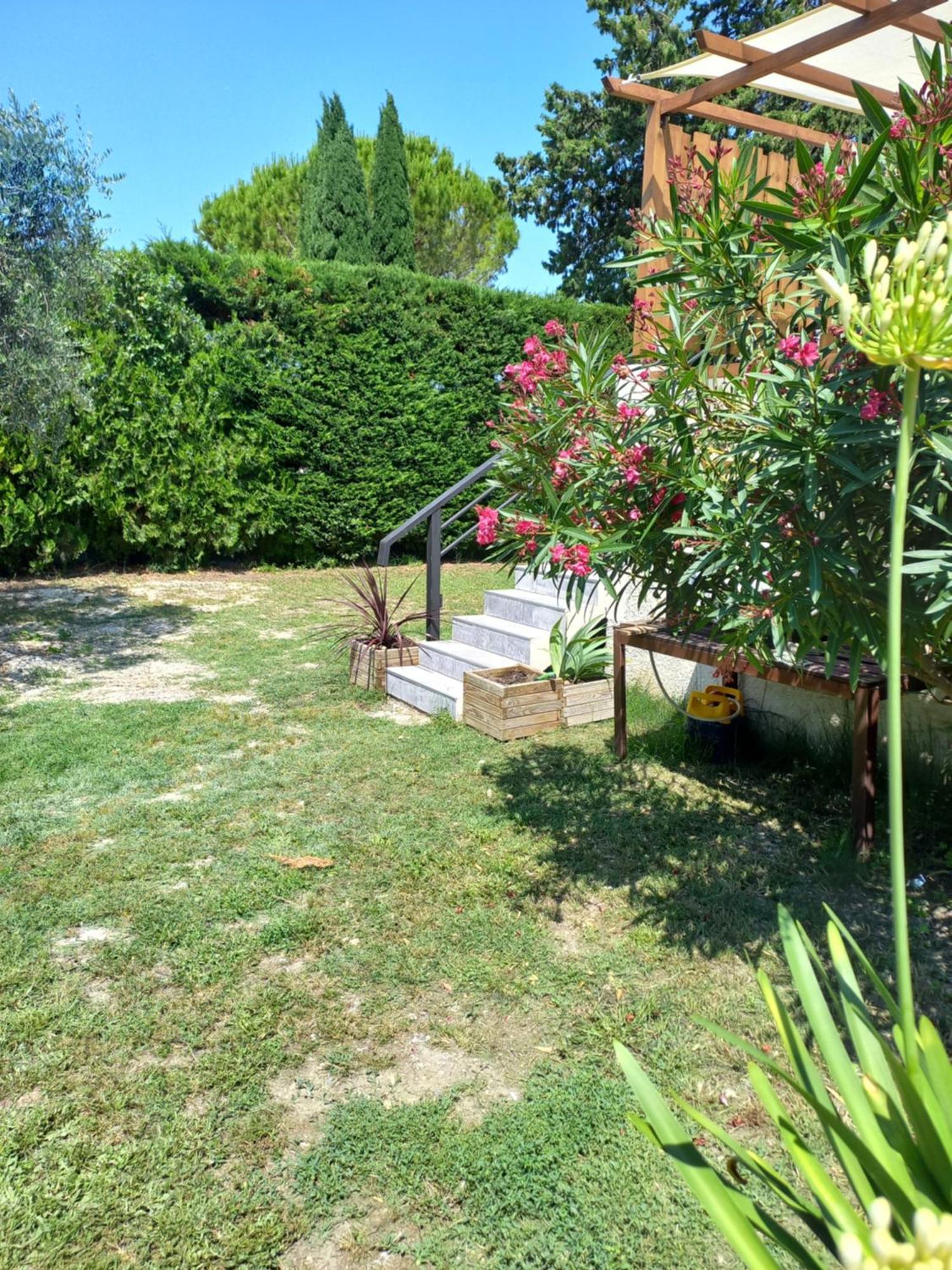 L'En Haut Aramon Habitación foto