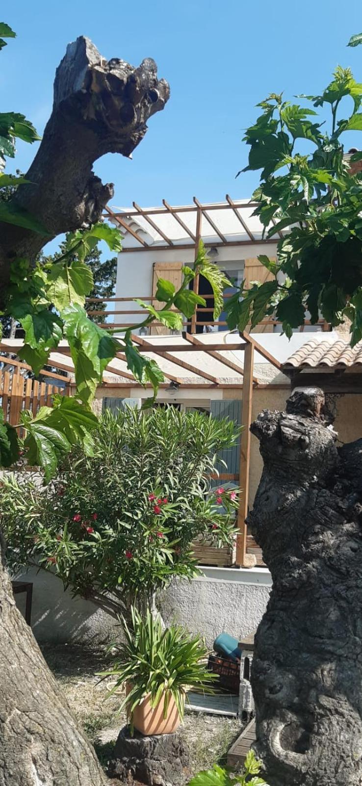 L'En Haut Aramon Habitación foto